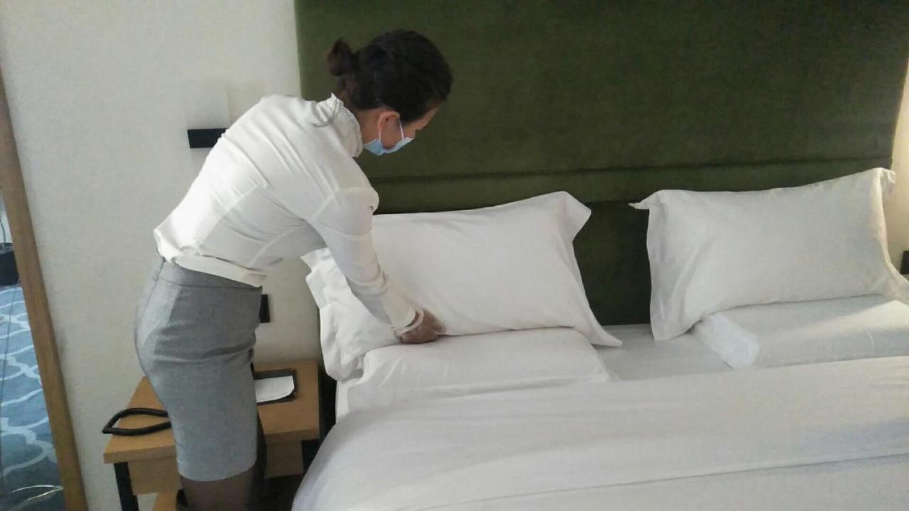 Flight One Hotel Шънджън Екстериор снимка